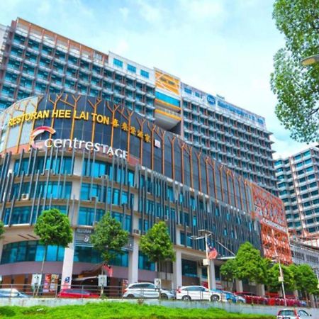 Hotel Centrestage Petaling Jaya By Perfect Host Exterior foto The hotel in 2015