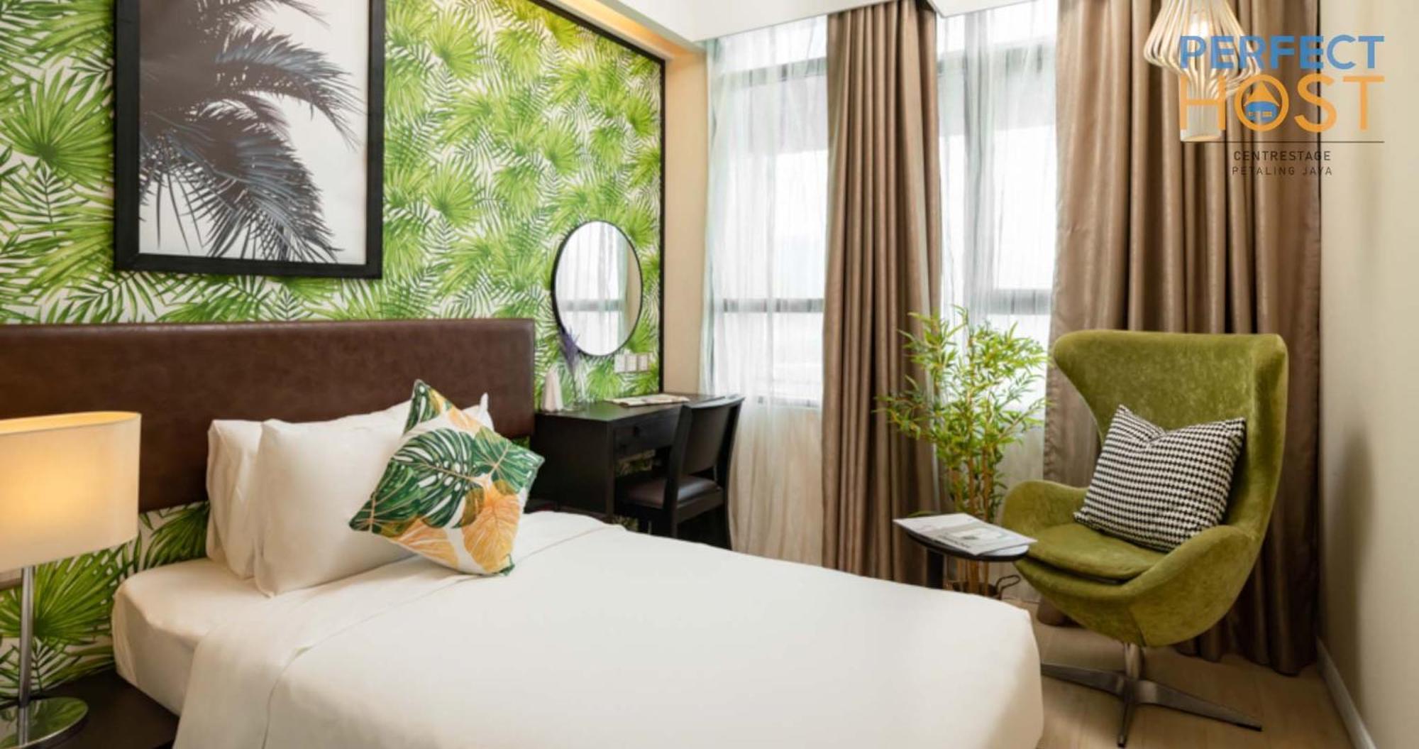 Hotel Centrestage Petaling Jaya By Perfect Host Exterior foto Deluxe Room