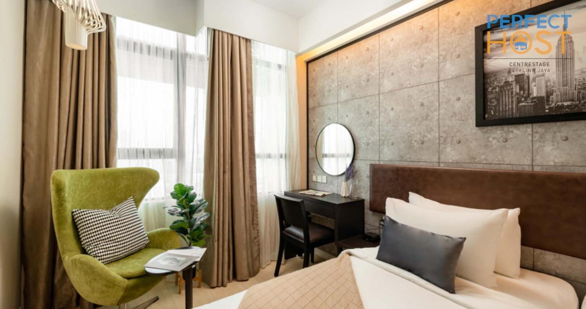Hotel Centrestage Petaling Jaya By Perfect Host Exterior foto Deluxe Room