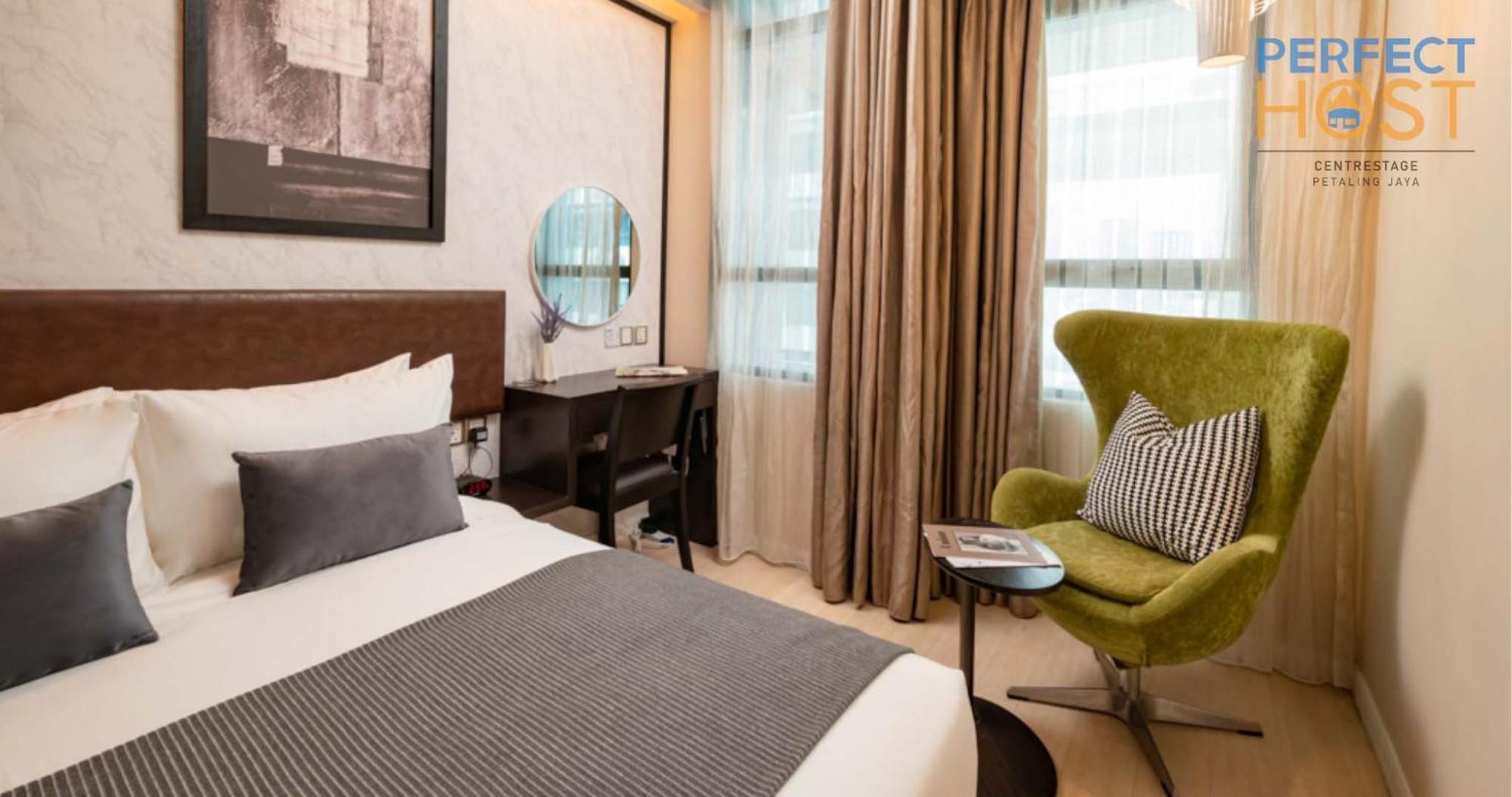 Hotel Centrestage Petaling Jaya By Perfect Host Exterior foto Deluxe Room