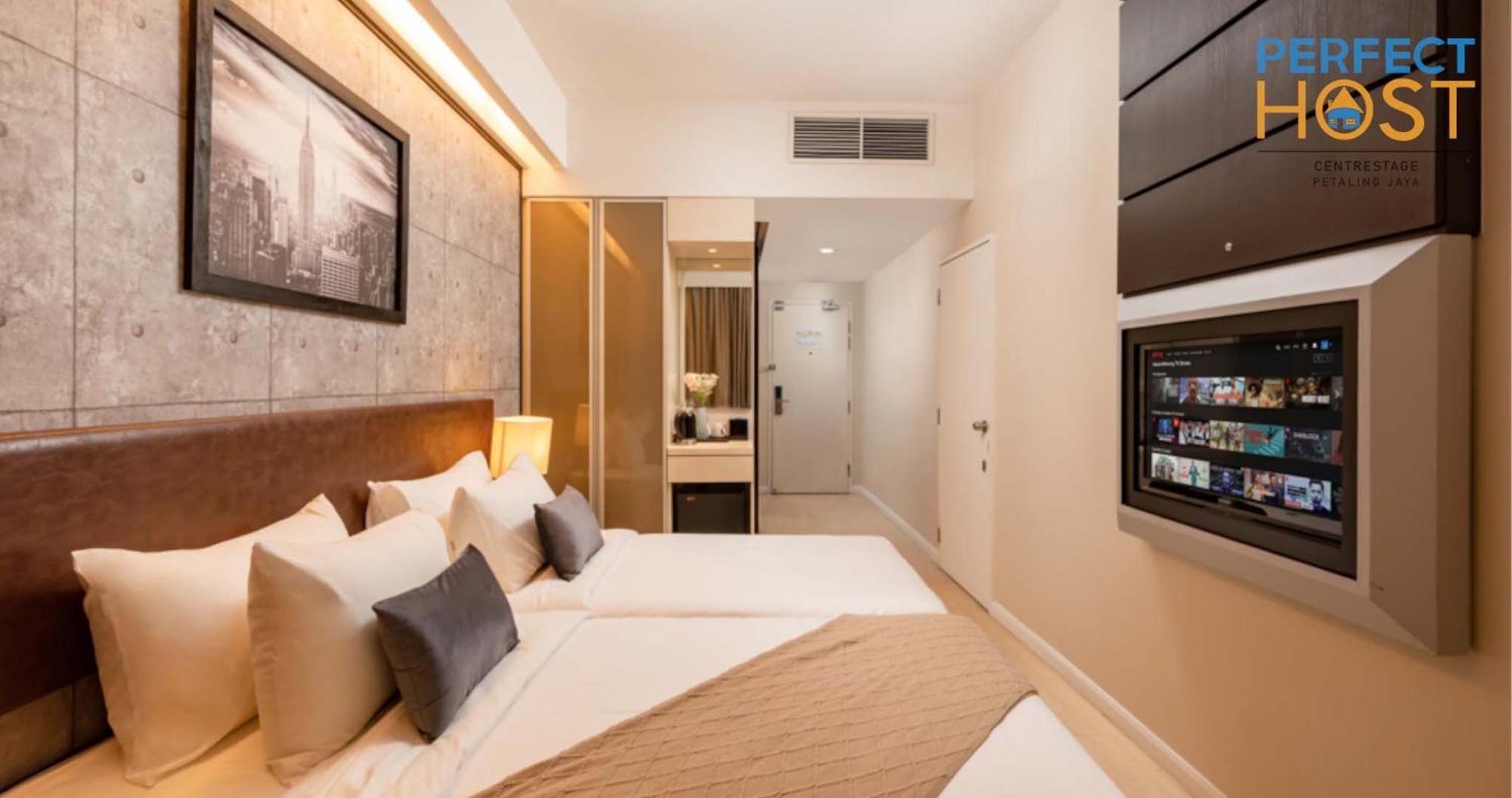 Hotel Centrestage Petaling Jaya By Perfect Host Exterior foto Deluxe Room